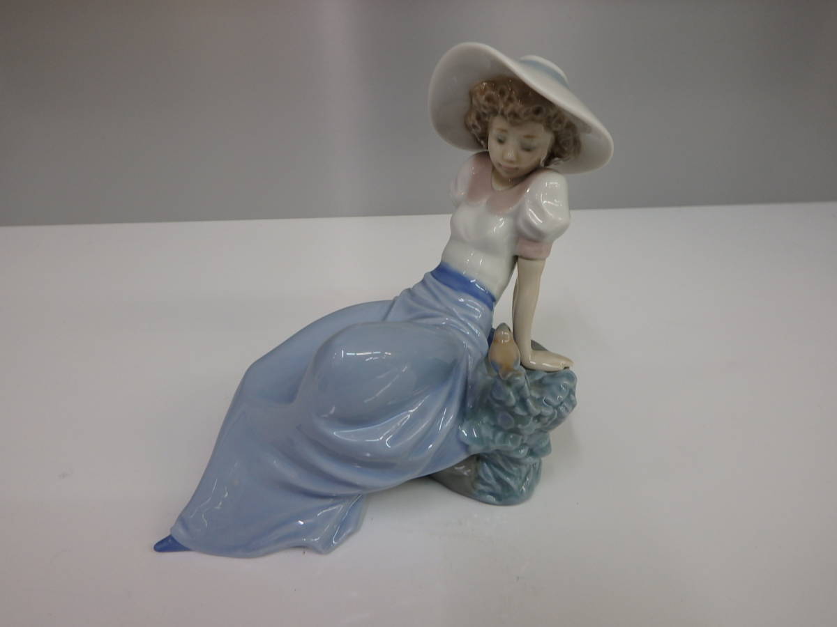 LLADRO 少女 フィギュリン 置物 リヤドロ / LLADRO 少女フィギュリン