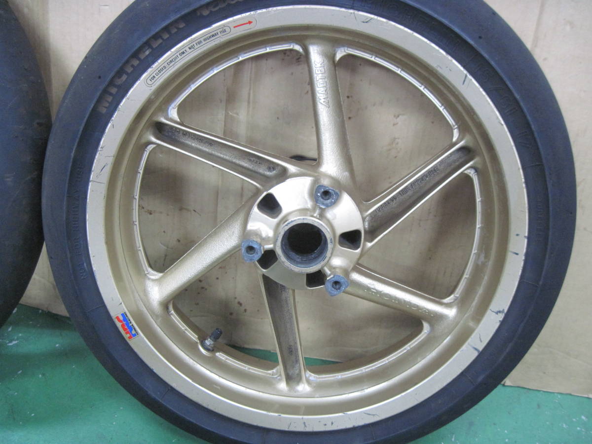 スポーツスターホイール Amazon | クロームリア40スポークホイール 16インチx3インチ (ハーレー