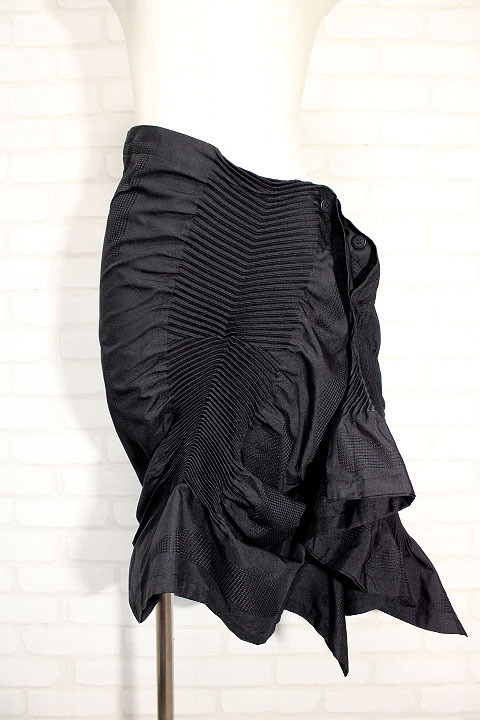 極美品】ISSEY MIYAKE スチーム 3D プリーツスカート イッセイミヤケ