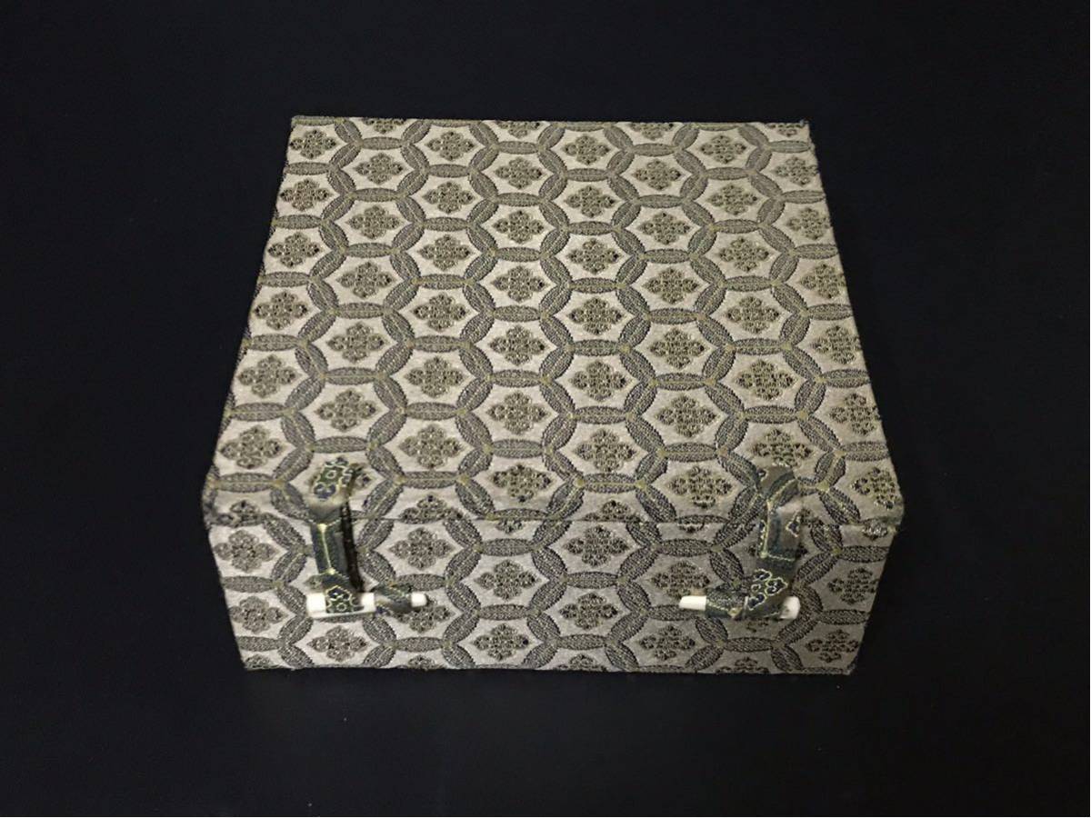 送料着払い 中国美術 印泥 印泥合 染付 中国 北京 栄寶齋 乾隆年製 在銘 書道具_6