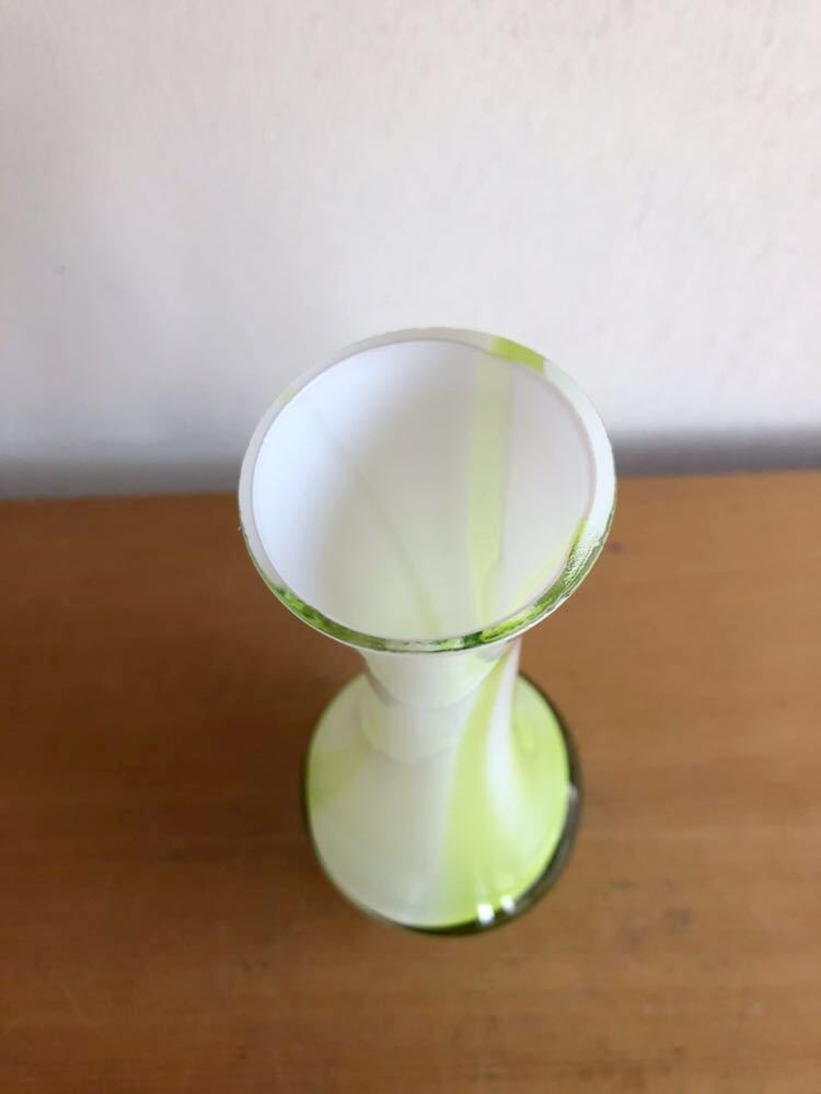 ガラス製 花瓶/ 花器/置物/ 緑/ レトロ/ 気泡/ マーブル/ 色被せ_2