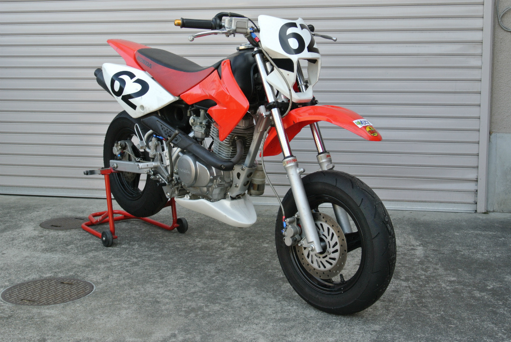 XR100モタード XR100 XR100モタード，ついに115cc化を決意 