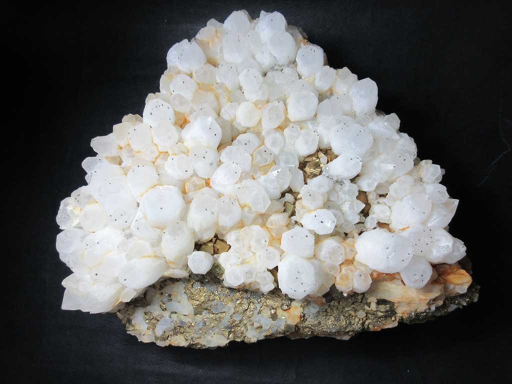 水晶 黄銅鉱 黄鉄鉱 青森県西目屋村尾太鉱山原石 閃亜鉛鉱 青森県