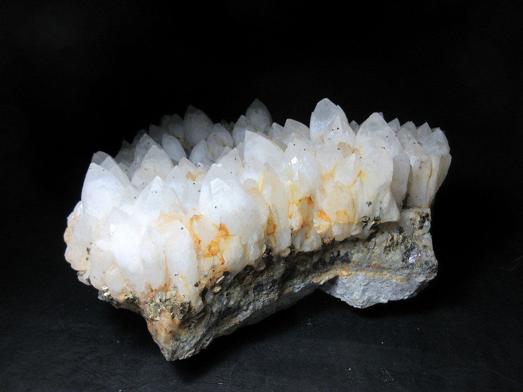 水晶 黄銅鉱 黄鉄鉱 青森県西目屋村尾太鉱山原石 閃亜鉛鉱 青森県