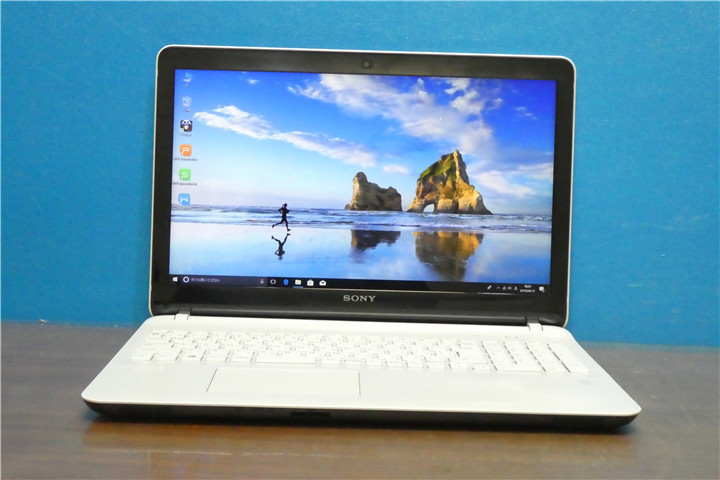 SONY　VAIO　SVF15218CJW　COREI5　3337U　8GB　SSD200GB　ブルーレイ　15WノートブックWIN10&WPS　Office2016搭載　動作品