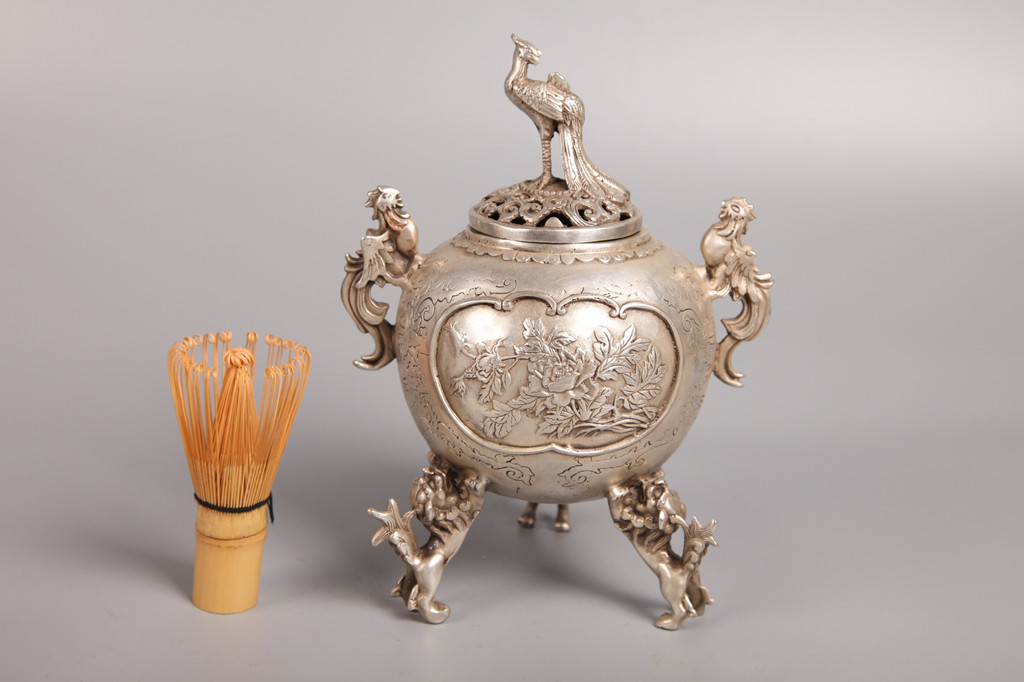 銅製銀色時代銅香炉　大香炉　銘　細工美品　 美術工芸◇骨董 床の間置 鑑賞！香炉 清課堂 銅器の製作（香炉を主に） -「銅香炉」の落札相場・落札価格