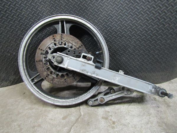 GPz400F ZX400A 純正スイングアーム/リアホイール2.15×18 ピッチ