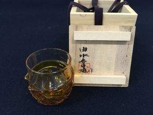 由水常雄作 ガラス ファンシード ベニス ぐい呑 共箱 酒器 由水常雄