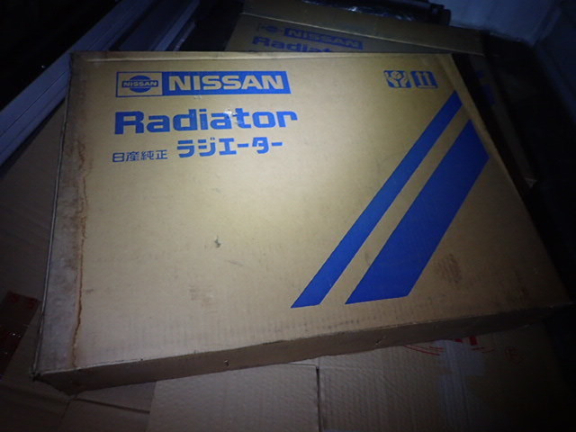 純正新品 ブルーバード HU14 純正 ラジエーター AT 2WD 21460-3j100