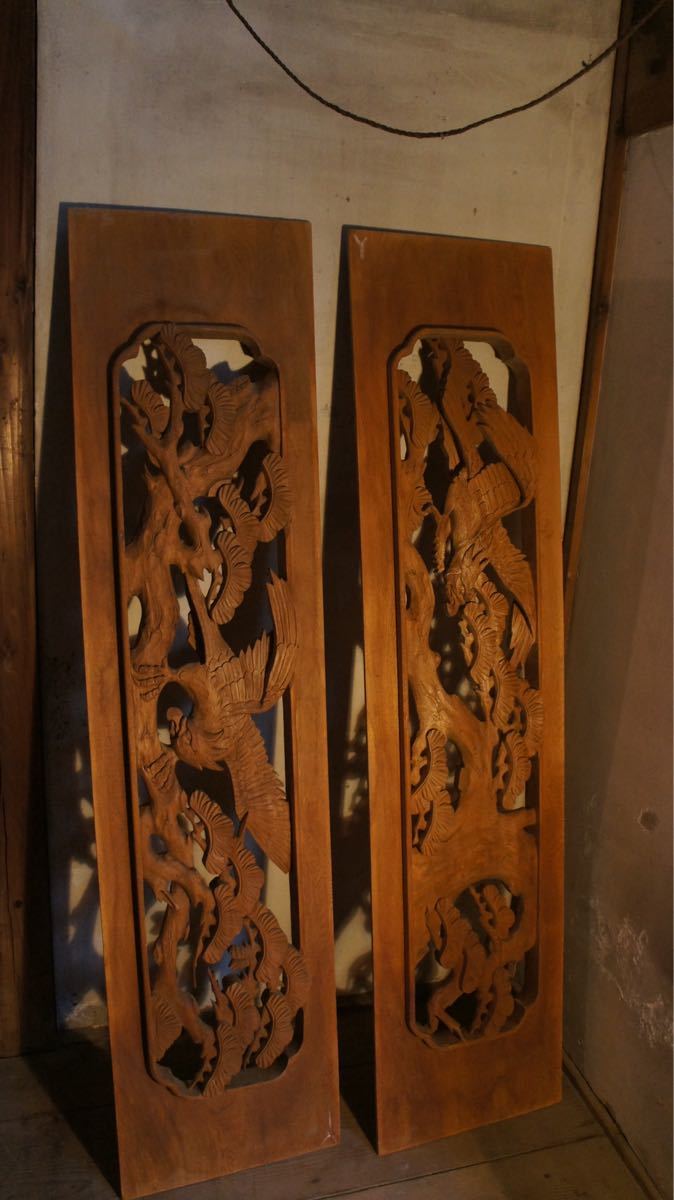 b:1)枚 在庫(a:0 松と鶴の縁起の良い絵柄が上品に描かれた彫刻欄間