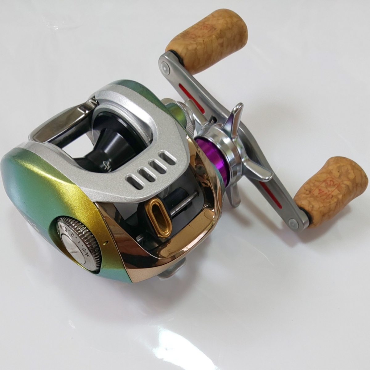 ダイワ × メガバス TD-ito 103HL【美品】Daiwa × Megabass TD-Z 左巻き