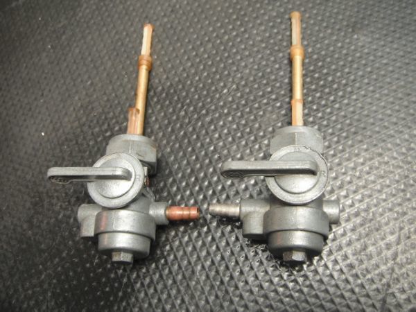 W1SA 燃料コック カワサキ W3 純正フューエルコック 左右セット