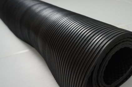 1.5tトラック用荷台ゴムマット 3048mm×1524mm×約6mm厚 ゴムシート ゴム板 ゴム下敷き 倉庫シート 1.5トント