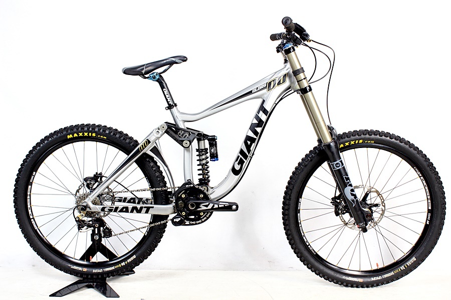 Glory Giant 0 - Bike 1 Mountain Magazine Action Test: 2 Reviews