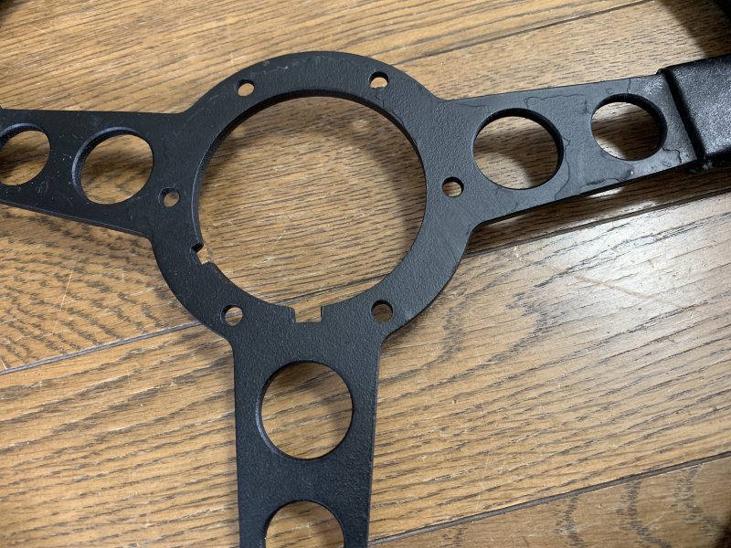 MOMOステアリング36φ美品 #61