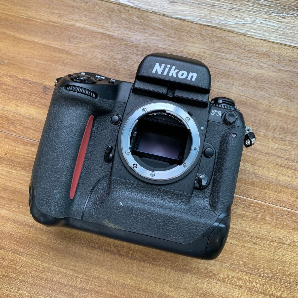 Yahoo!オークション 「nikon f5 mf-28」の落札相場・落札価格 Nikon F5 