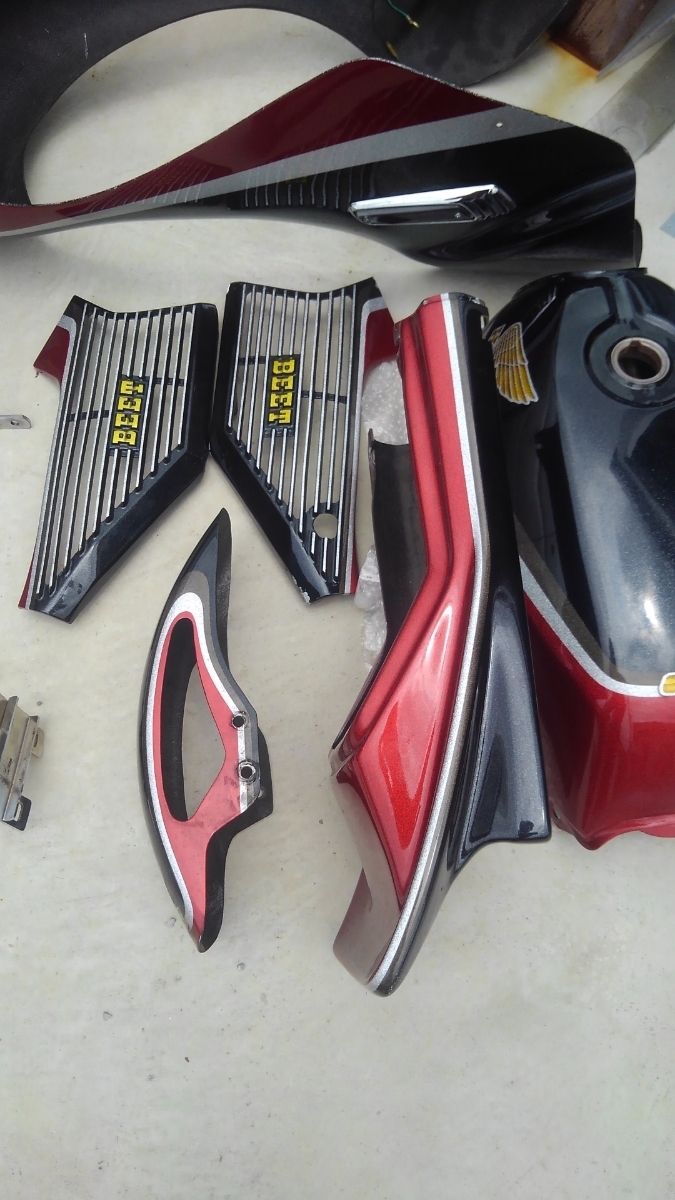 Yahoo!オークション - CBX400F デュアルカウル 2型カラー 黒赤 ライト