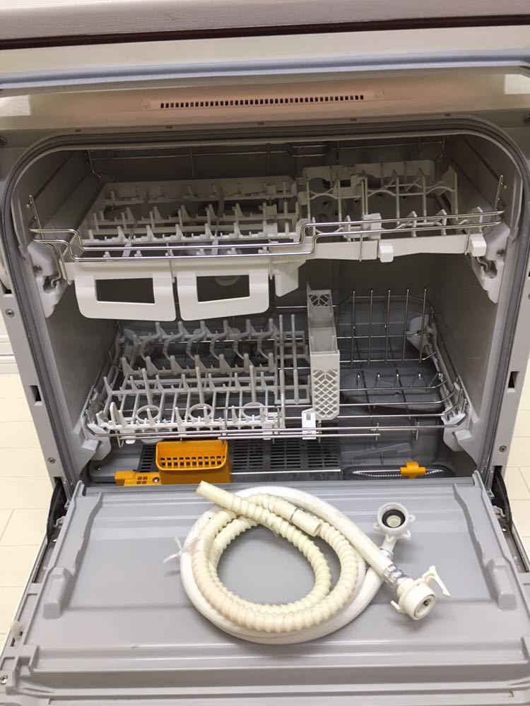 ◆ Panasonic パナソニック / NP-TR8-T 卓上型食器洗い乾燥機 ECONAVI エコナビ 搭載 2015年製