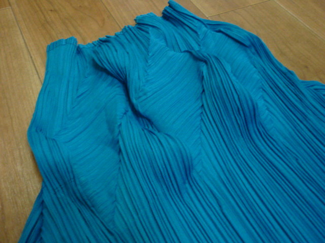PLEASE PLEATS ISSEY MIYAKE プリーツプリーズ イッセイミヤケ