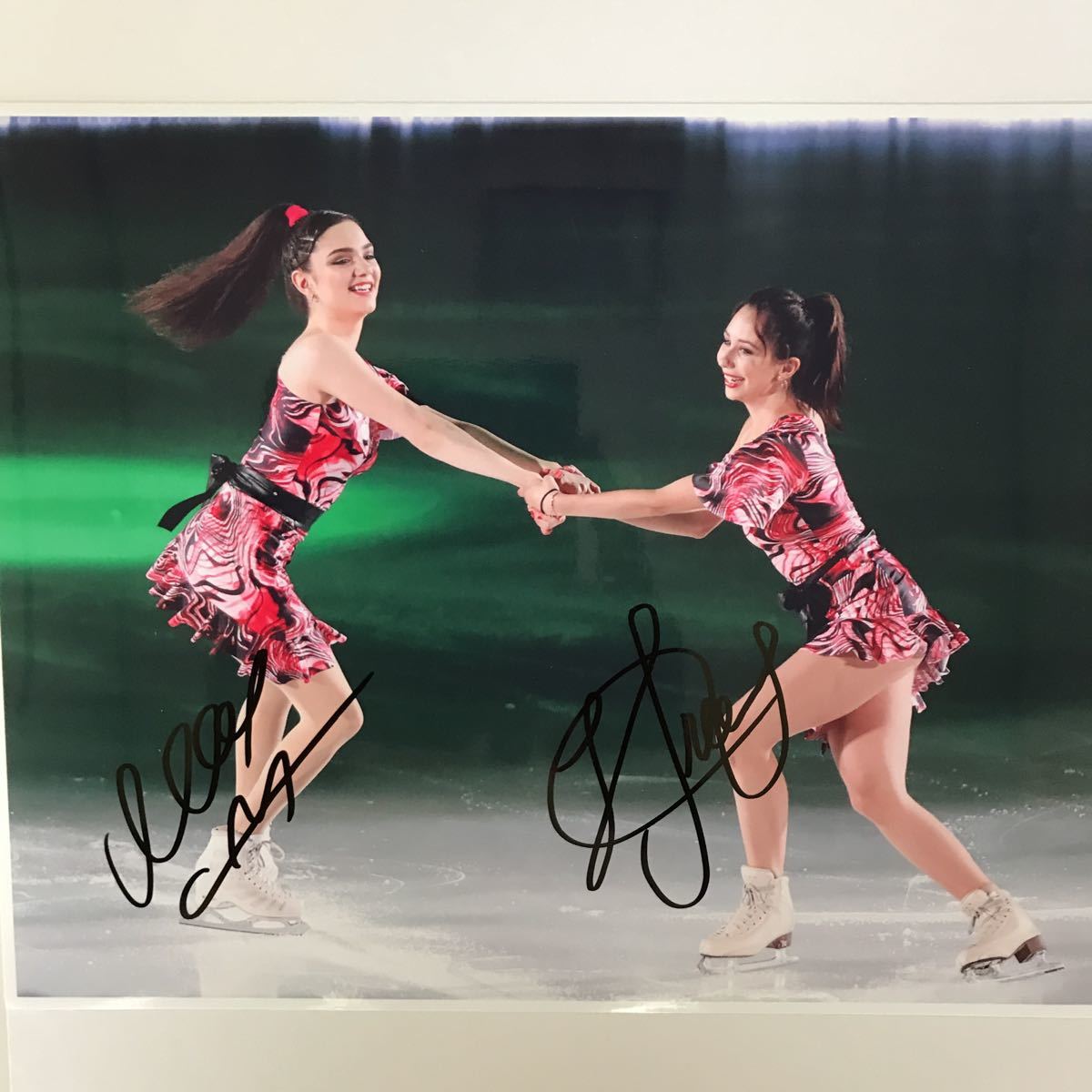 女子 フィギアスケート エフゲニア・メドベージェワ 直筆サイン入り