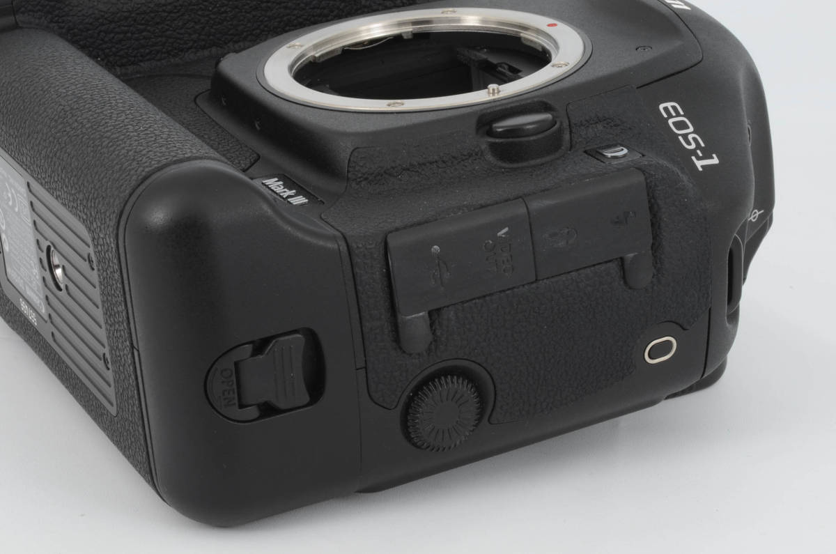 Eos R72 同様 キャノン Canon EOS 1D Mark III マーク3 ボディ ショット数 9 223回 元箱付き YO-R72(キヤノン ...