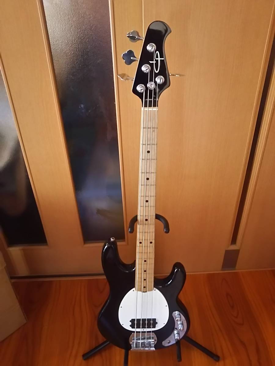 OLP Stingray MusicManのエントリーブランドOLPのStingRayタイプが入荷
