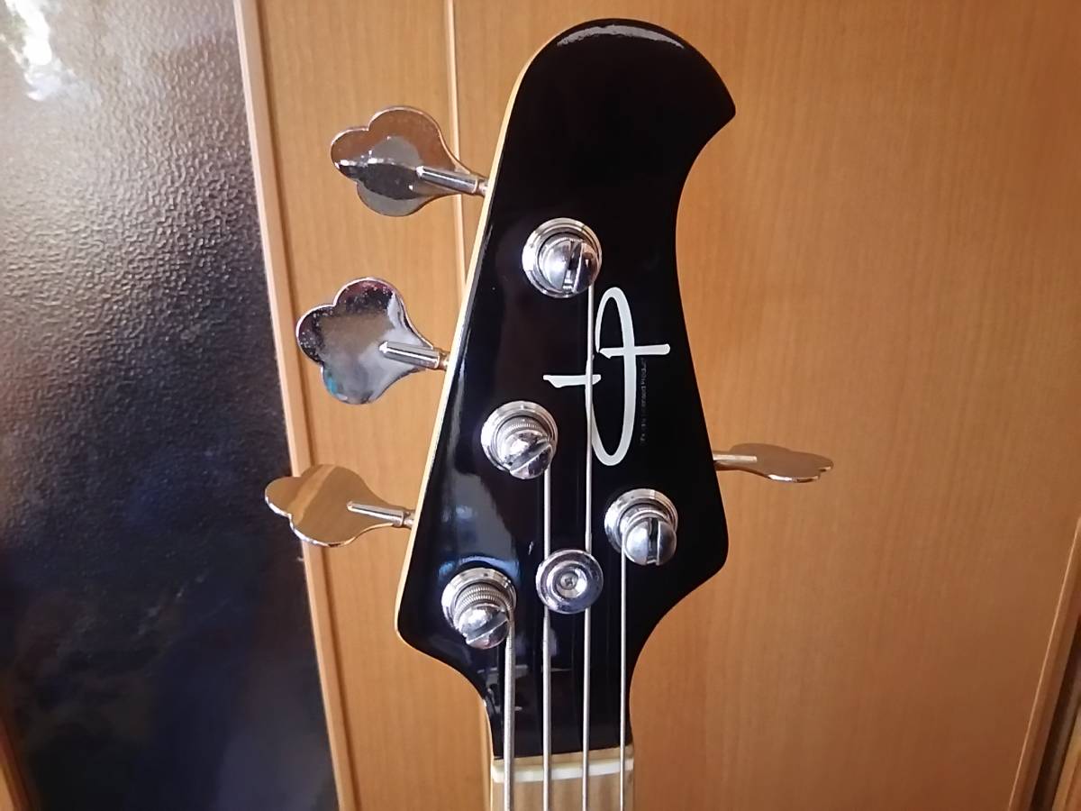 OLP Stingray MusicManのエントリーブランドOLPのStingRayタイプが入荷