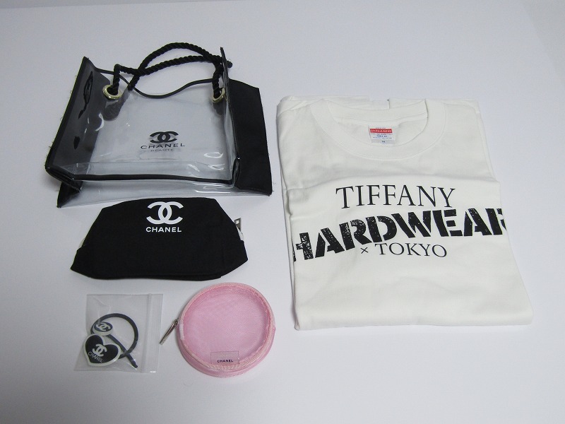 H03-1951[SDK] シャネル ノベルティ まとめてセット ティファニーハードウェア Tシャツ(おまけ) ビニールトート ポーチ ヘアピン ヘアゴム