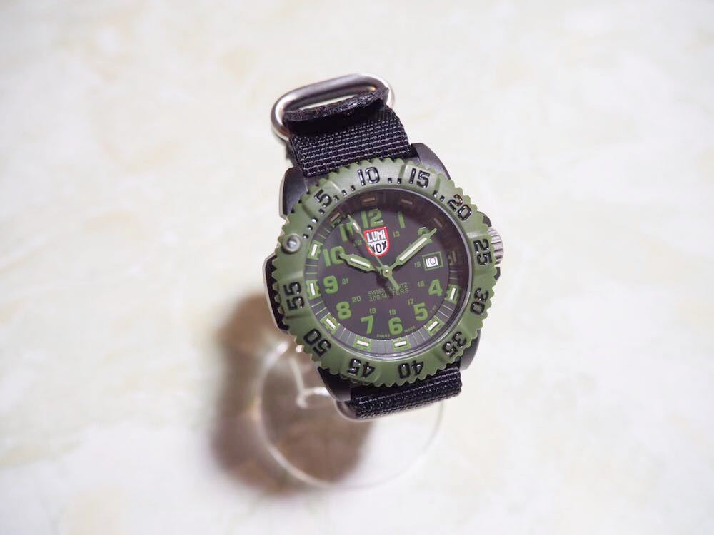 未使用 LUMINOX ルミノックス ネイビーシールズ OD MILIYARY 3041 