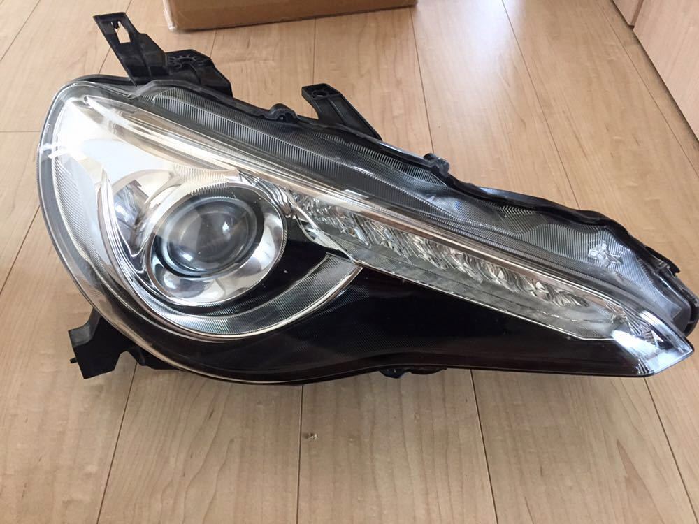 破損無し！トヨタ純正 ZN6 86 ハチロク 前期 HID ヘッドライト ヘッド