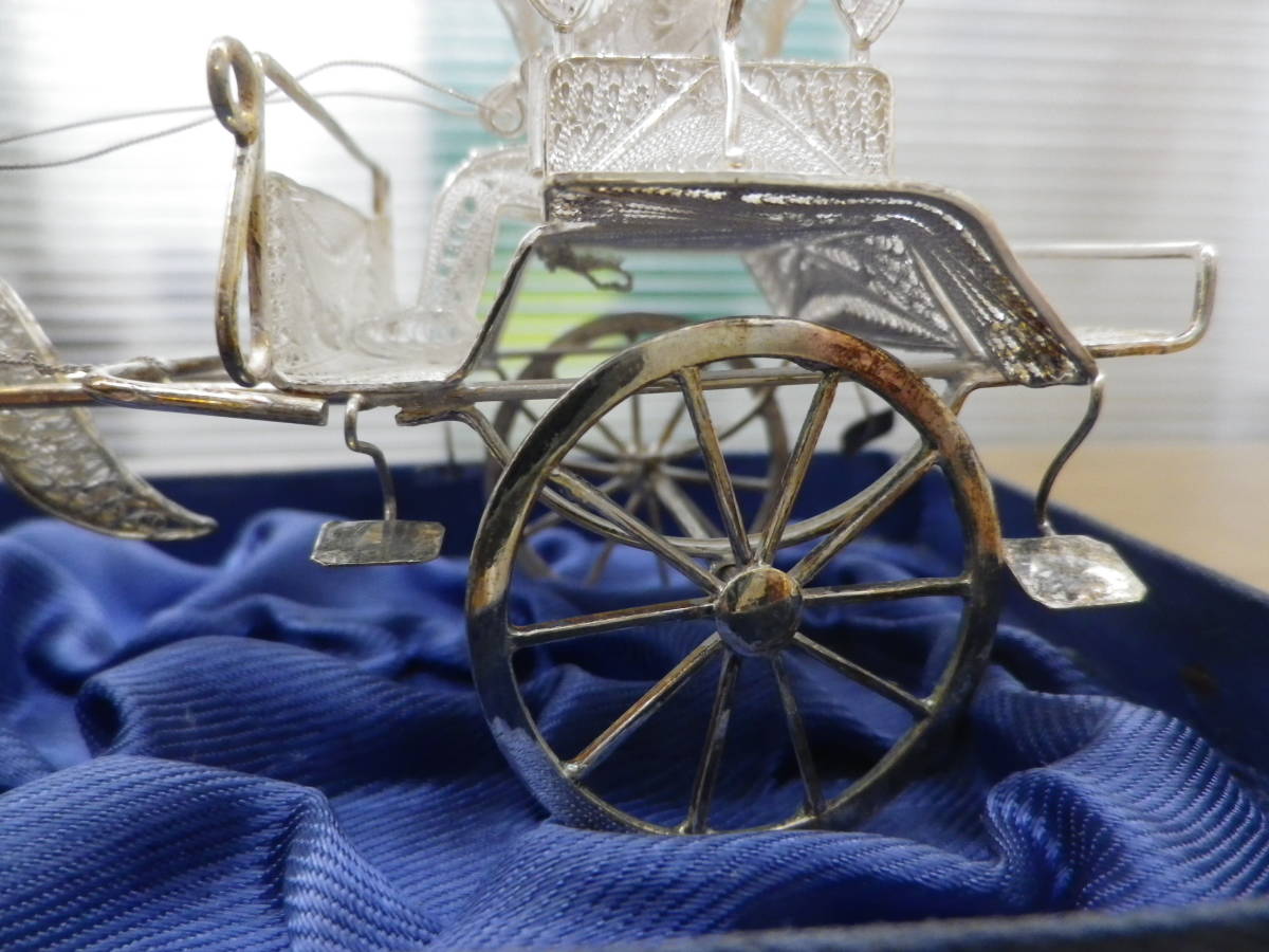 限定SALE，SALE 【3941】馬車 細密銀細工 オブジェ シルバー 置物 飾り 馬 ディスプレイ ケース付属 レトロ アンティーク インテリア コレクション