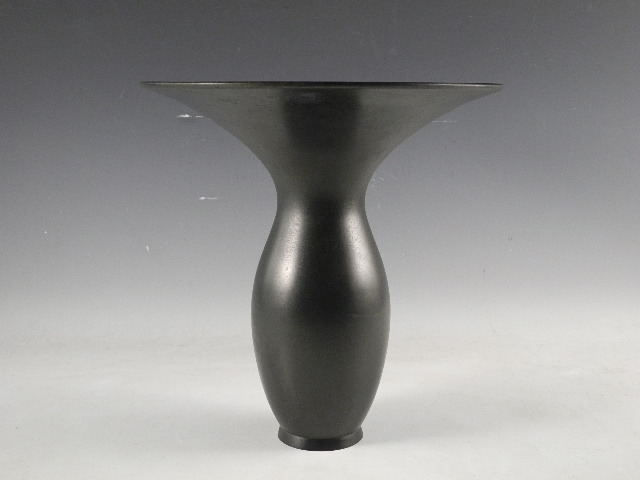 新作，お買い得 栄 古銅 鋳銅 純銅 池坊 新光 中国 立花 花入 28.5cm 無傷完品 94oy1700(花器)｜売買されたオークション情報、yahooの商品情報をアーカイブ公開 - オークファン 花器