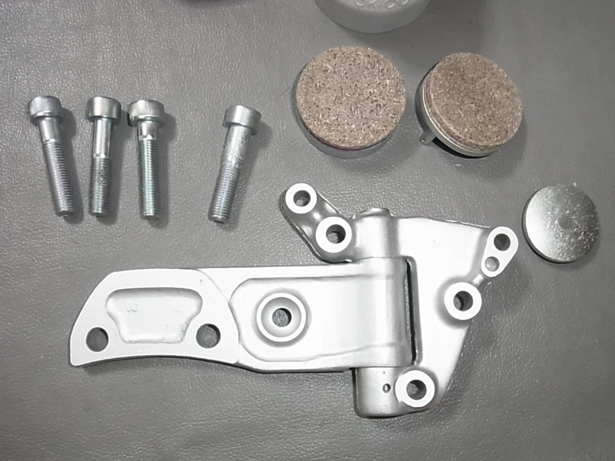 CB750K0～中古キャリパー右Wディスク用TOKICO3番 2026
