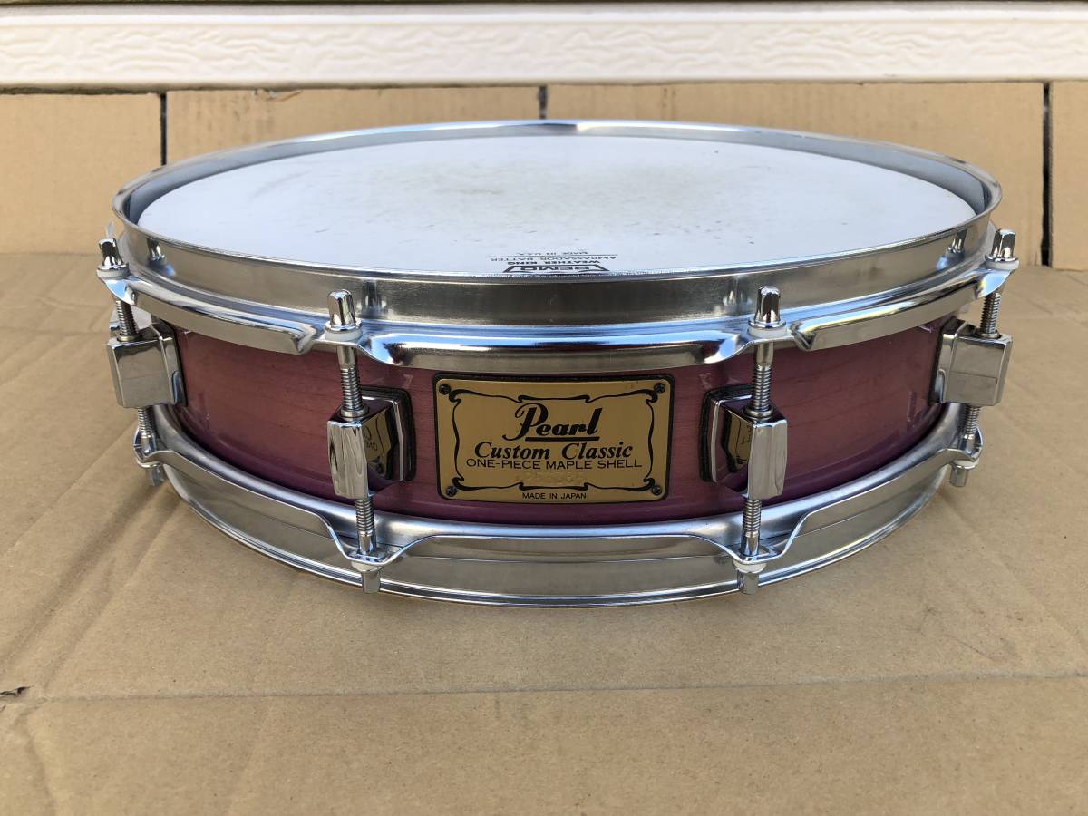 パール Pearl Custom Classic スネアドラム パッドと収納ケース パール Pearl Custom Classic スネアドラム パッドと収納ケース