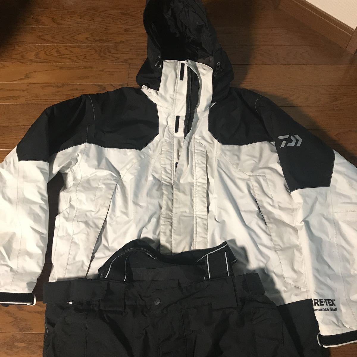 ダイワ ゴアテックス L ウィンター スーツ_1