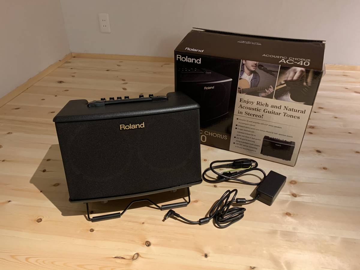 Roland ローランド AC-40 35W ギターアンプ アコースティックギター用 〔エフェクター内蔵〕 AC40(アコースティックアンプ ...