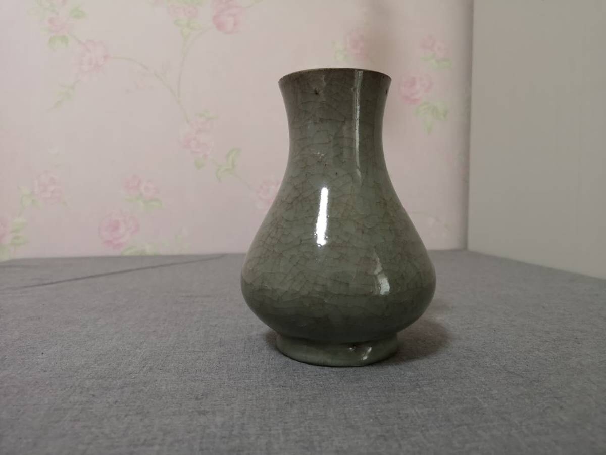 花瓶 壺 唐物 明時代の陶磁器のご売却ならおまかせください│美術品買取り専門 中国 中国古美術・明宣徳・果皮緑地青花宝相紋・抱月瓶・青花磁・壺・花瓶 陶磁器 中国美術 中国古玩 置物 華道具 協貿國際日用品 時代物 CBX-中国古美術 花入 唐