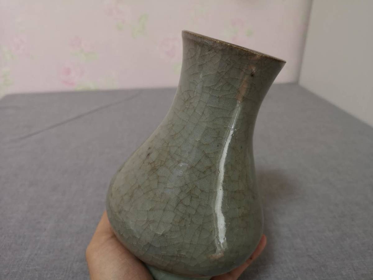 花瓶 壺 唐物 明時代の陶磁器のご売却ならおまかせください│美術品買取り専門 中国 中国古美術・明宣徳・果皮緑地青花宝相紋・抱月瓶・青花磁・壺・花瓶 陶磁器 中国美術 中国古玩 置物 華道具 協貿國際日用品 時代物 CBX-中国古美術 花入 唐