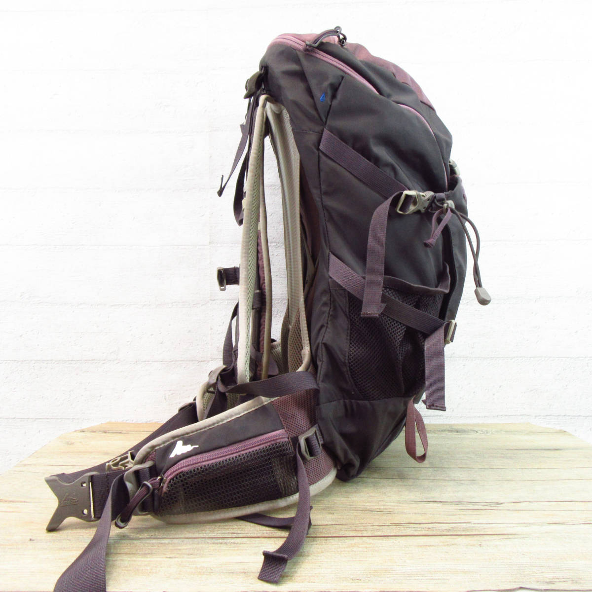 | ジェイド28 GREGORY 0 グレゴリー Gregory Jade JADE28 : Pack Hiking Day JADE バックパック グレゴリー公式オンラインストア 楽山荘