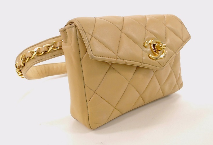 1円美品☆シャネル☆ラムスキン　マトラッセ　チェーンウエストポーチ　ベージュ　G金具【CHANEL】