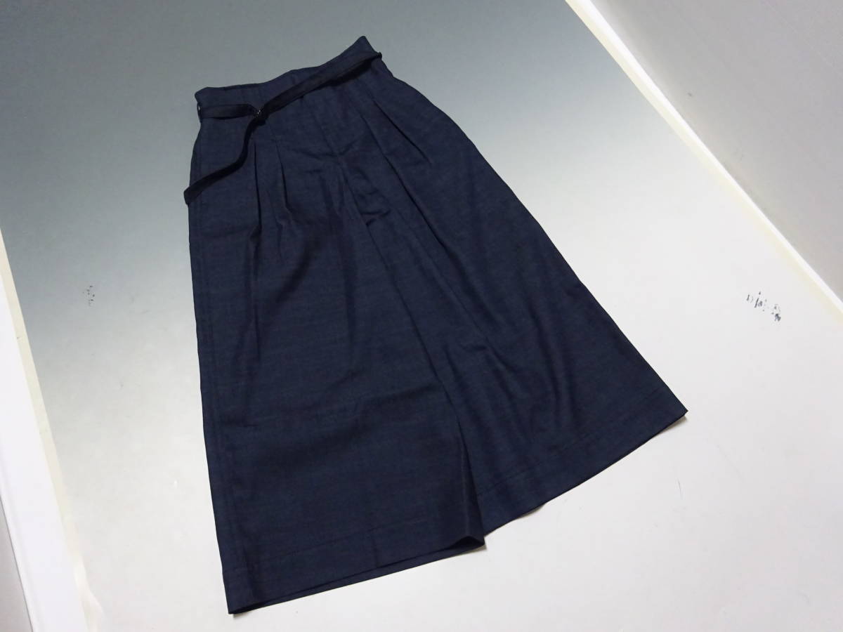 新品☆コムサデモードのデニムガウチョパンツ・9号・定価2.6万