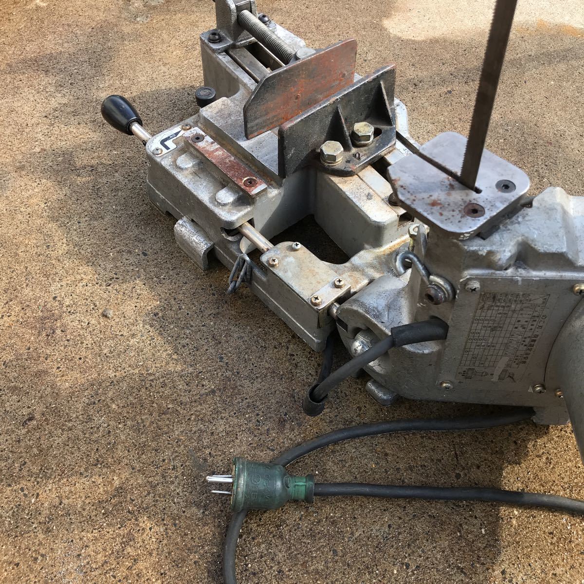 Shindaiwa 新ダイワ バンドソー RB120FV 切断加工 中古動作品 【公式通販】