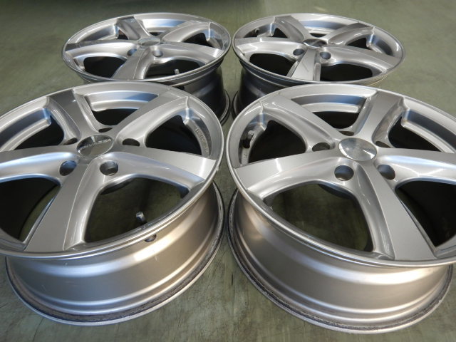 ENKEI製 エンケイ RIVAZZA リヴァッツア 社外 16インチアルミホイール