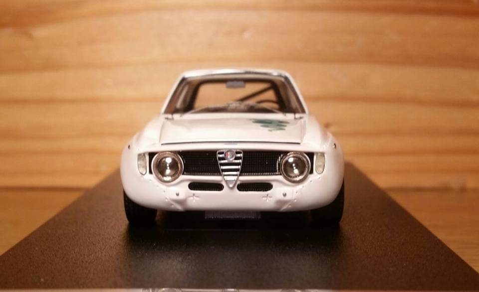 メイクアップ Vision 1⁄43 アルファロメオ GTA 1300 Junior Corsa 1⁄43