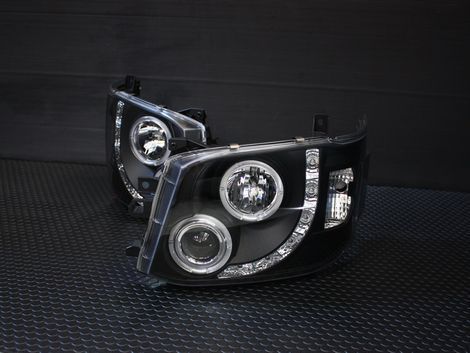 数量限定 1スタート 200系ハイエース 3型プロジェクターヘッドライト
