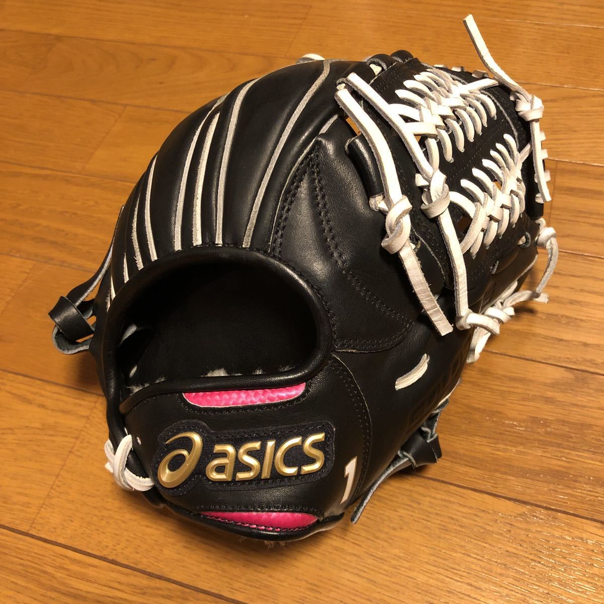 豊富な，正規品 アシックス グローブ 黒 ソフトボール用(その他)｜売買されたオークション情報、yahooの商品情報をアーカイブ公開 - オークファン その他