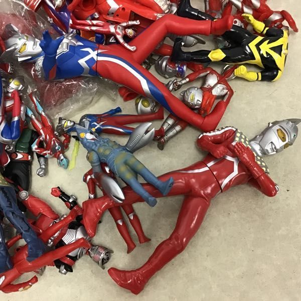 1円〜 ジャンク ビッグサイズソフビフィギュア ウルトラマン 他 同梱