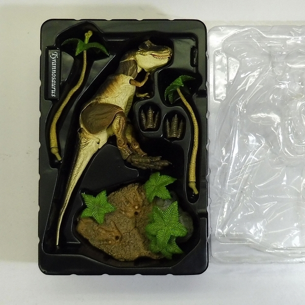 mBU570b [人気] 海洋堂 特撮リボルテック 002 大魔神 LR-022 ティラノサウルス | フィギュア U 大魔神 完成品 フィギュア 大魔神|HARDOFFオフモール（オフモ 海洋堂|リボルテック 海洋堂オンラインストア