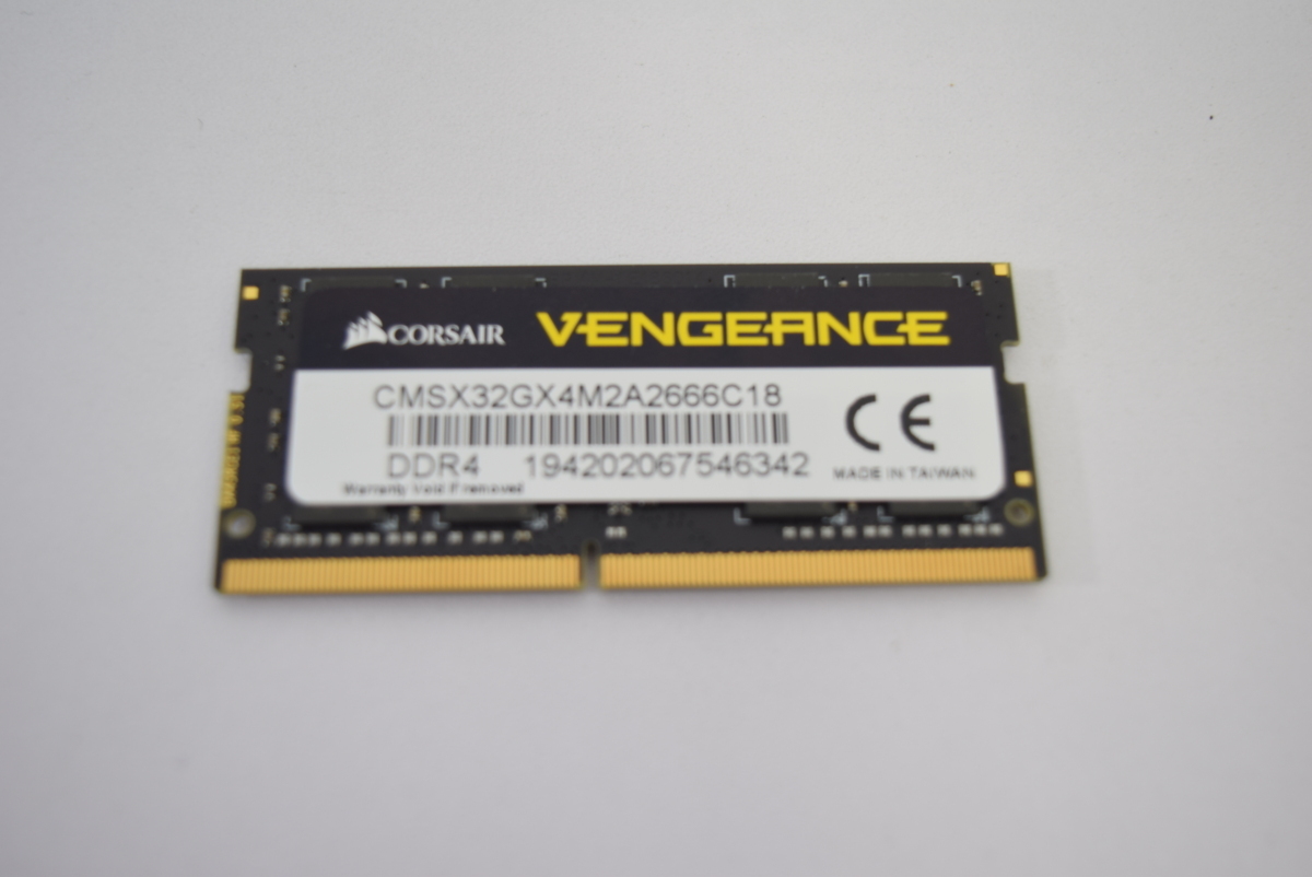 Cmsx32gx4m2a2666c18 - Corsair 32GB 2 x 16GB PC4 21300 DDR4 2666 Memory