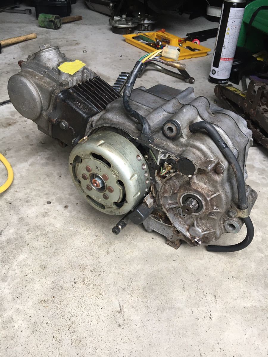 シャリー 6V エンジン 実働外し 角目シャリー（CF50E）12Vエンジン